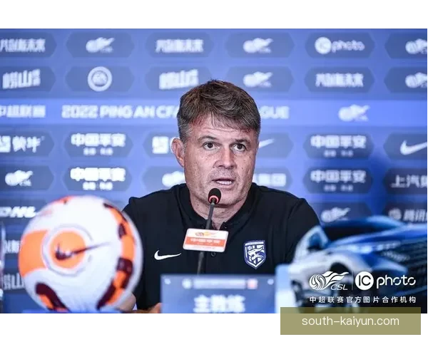 海伦芬防线表现稳健，近期持续保持良好竞技状态