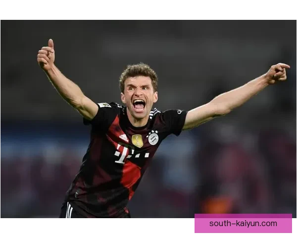 拜仁慕尼黑传奇射手续写德甲辉煌篇章，状态持续回暖备受关注。