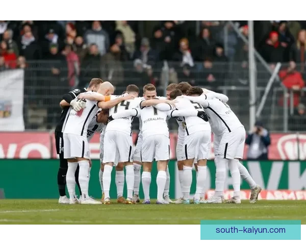 汉堡转会策略逐渐显现,竞争力增强引发市场关注 汉堡转会策略逐渐显现,竞争力增强引发市场关注